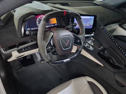 Used 2023 Chevrolet Corvette Z06 RWD image 12