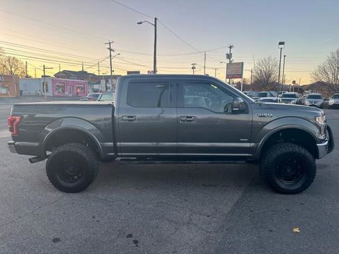 Used 2016 Ford F150 Lariat w/ Equipment Group 501A Mid image 4