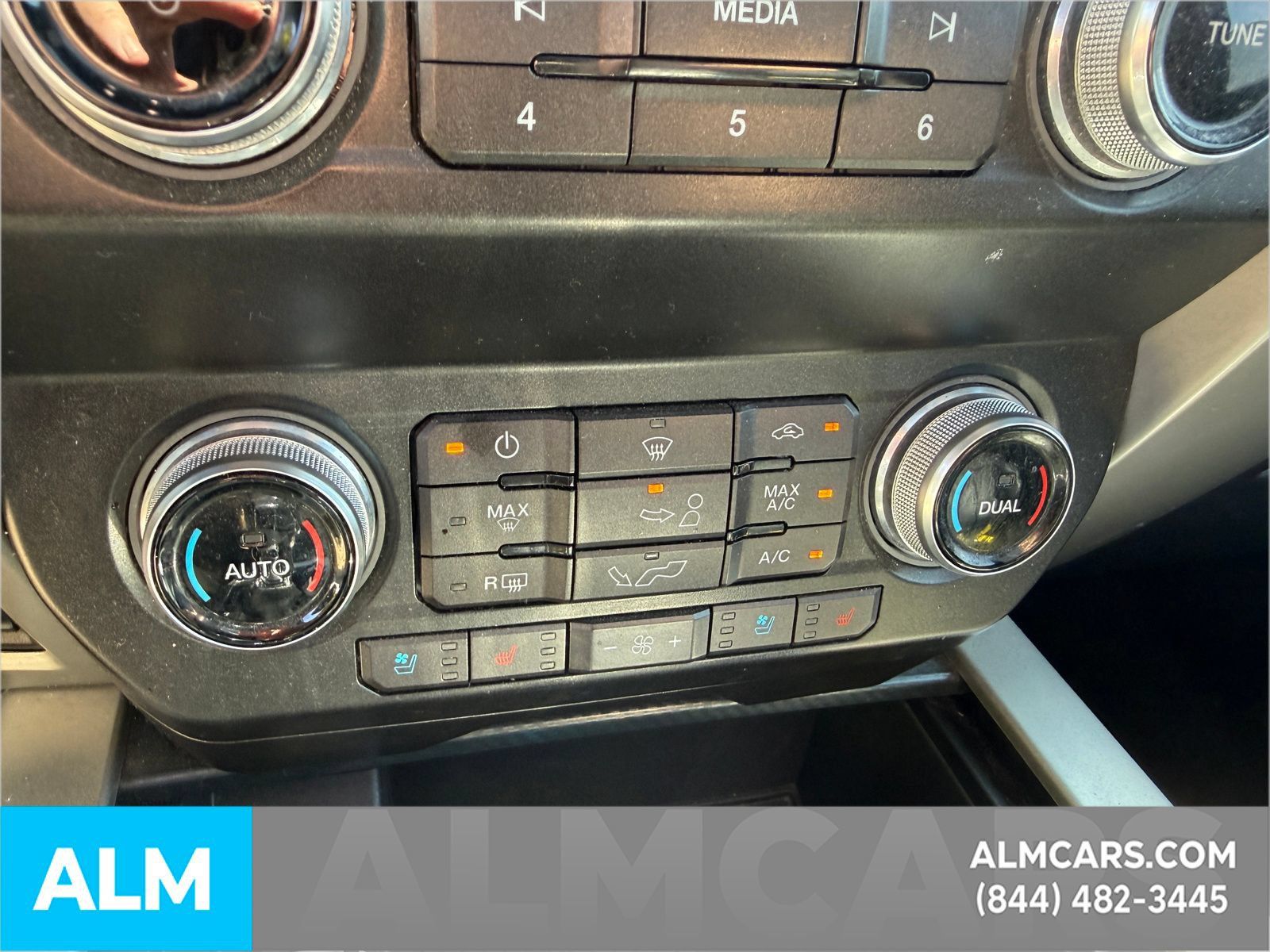Used 2019 Ford F150 Lariat w/ Equipment Group 502A Luxury AWD/4WD image 24