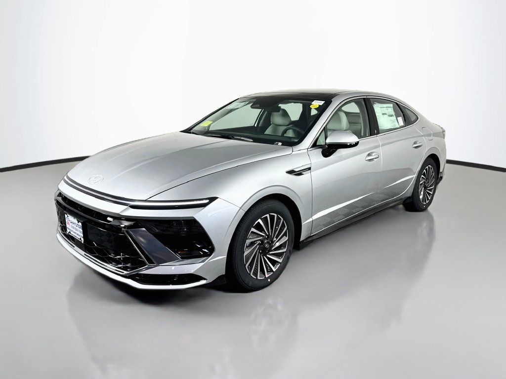 New 2026 Hyundai Sonata SEL FWD image 2