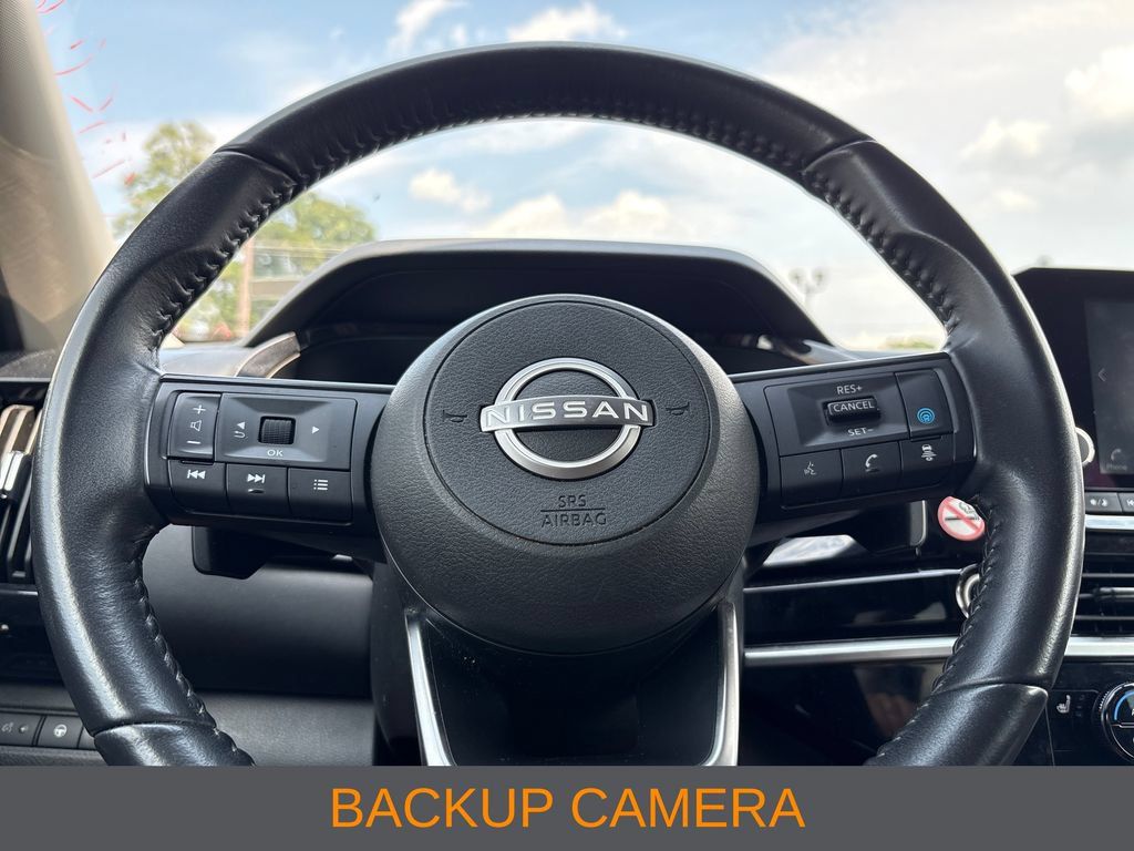 Used 2024 Nissan Pathfinder SV FWD image 8