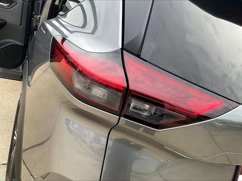 Certified 2023 Nissan Rogue SV image 37