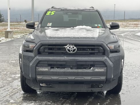 Used 2025 Toyota 4Runner SR5 image 9
