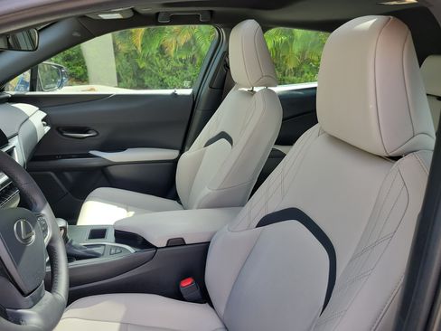 Certified 2024 Lexus UX 250h FWD image 19