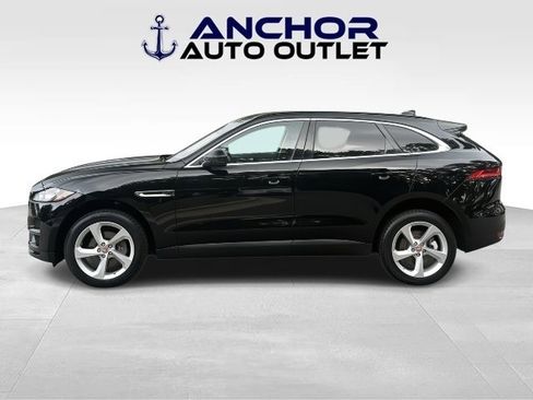 Used 2019 Jaguar F-PACE Premium image 5