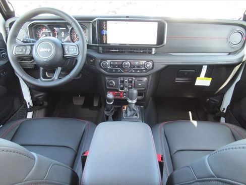 New 2026 Jeep Wrangler Unlimited Rubicon AWD/4WD image 13