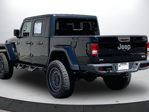Used 2023 Jeep Gladiator Overland AWD/4WD image 6