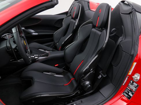 Certified 2025 Ferrari SF90 Spider AWD/4WD image 5