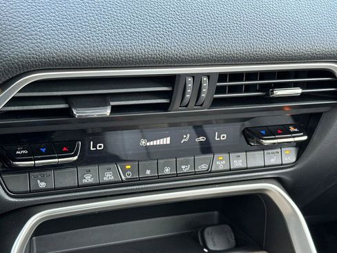 Certified 2025 MAZDA CX-90 Plug-In Hybrid w/Premium Sport image 21