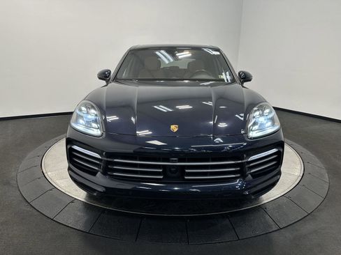 Certified 2022 Porsche Cayenne image 8