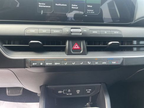 Used 2025 Kia K4 FWD image 25