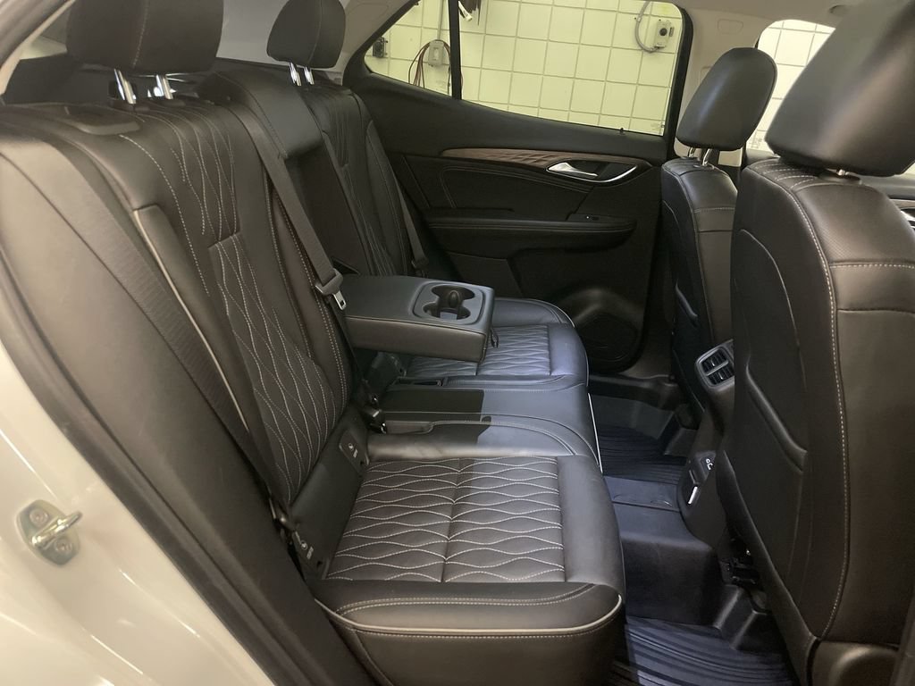 Used 2022 Buick Envision Avenir w/ Technology Package II AWD/4WD image 22