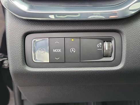 New 2026 GMC Acadia Denali w/ Super Cruise Package image 22