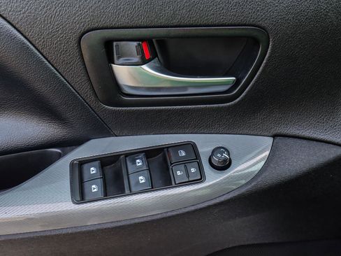 Used 2020 Toyota Sienna SE Premium w/ Nightshade Edition image 37