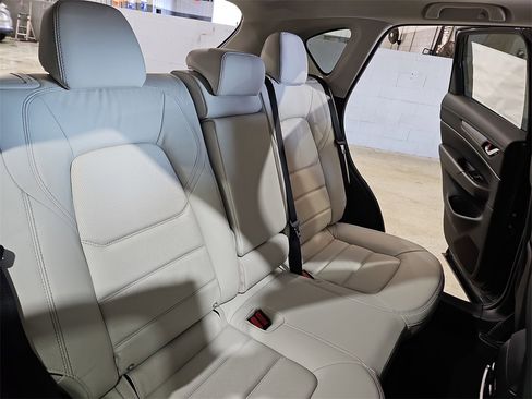New 2025 MAZDA CX-5 AWD 2.5 S w/ Preferred Package image 12