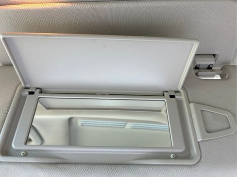 Used 2014 Mercedes-Benz E 350 Sedan image 35