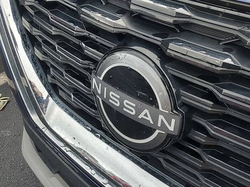 Certified 2023 Nissan Rogue SV w/ SV Premium B Package FWD image 8