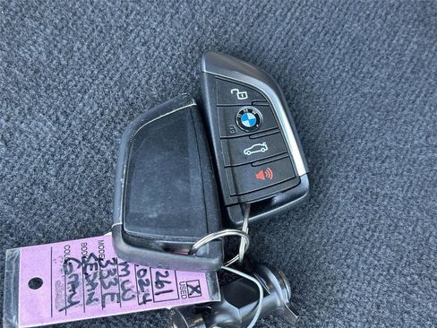 Used 2024 BMW 330e RWD image 22