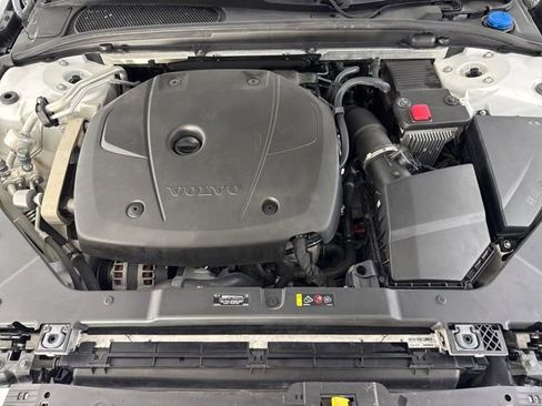 Used 2020 Volvo S60 T5 Momentum FWD image 17