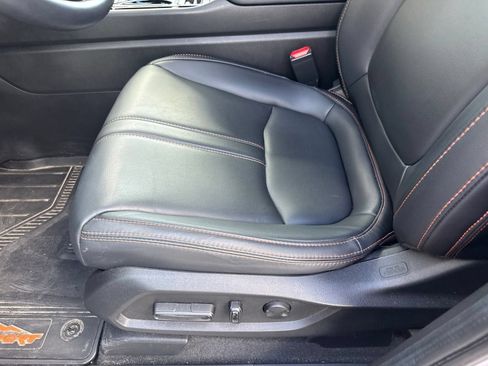Used 2025 Honda Pilot TrailSport image 19
