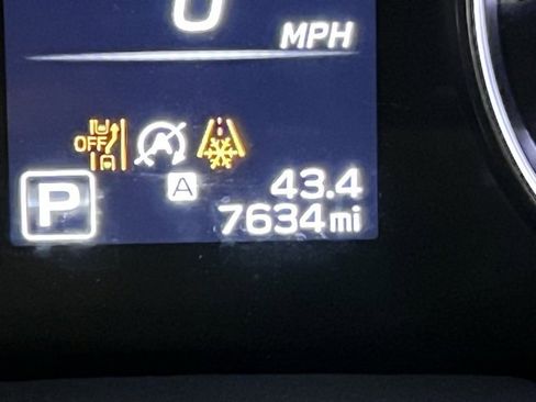 Used 2025 Subaru Outback Onyx Edition XT image 4