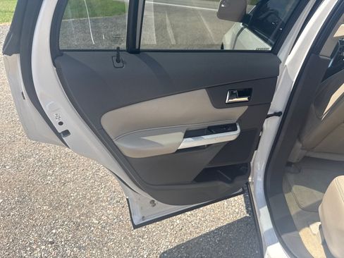 Used 2011 Ford Edge Limited FWD image 20