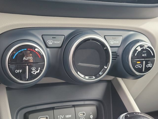 New 2026 Hyundai Venue SEL FWD image 10