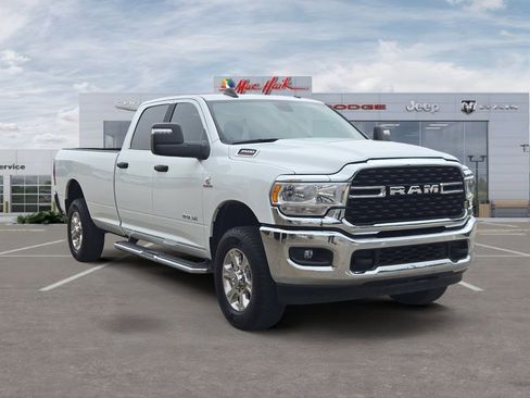 Used 2024 RAM 3500 Big Horn AWD/4WD image 7