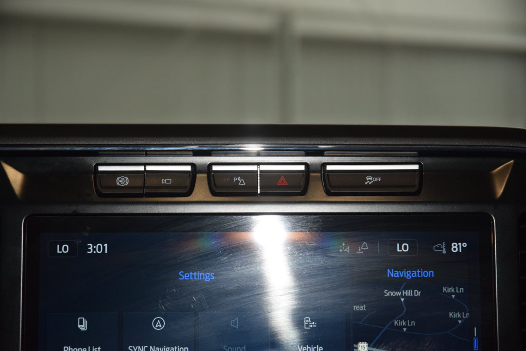 Used 2023 Ford F250 Lariat w/ Lariat Ultimate Package AWD/4WD image 30