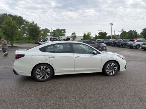 Used 2025 Subaru Legacy Limited AWD/4WD image 16