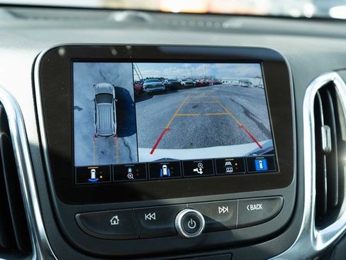 Used 2022 Chevrolet Equinox LT image 23