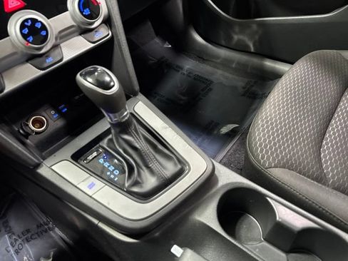 Used 2019 Hyundai Elantra SEL w/ Cargo Package FWD image 20