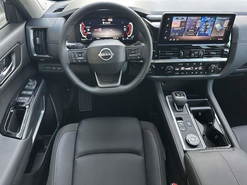 New 2026 Nissan Pathfinder SL image 19