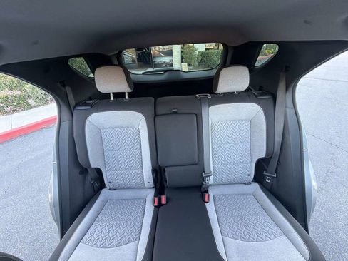 Used 2023 Chevrolet Equinox LS image 30