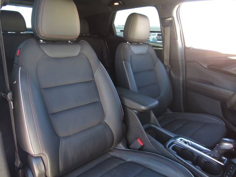 Used 2023 Chevrolet TrailBlazer RS w/ Sun and Liftgate Package image 11