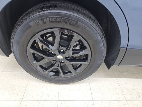 Used 2024 Chevrolet Equinox LT w/ LPO, Floor Liner Package FWD image 23