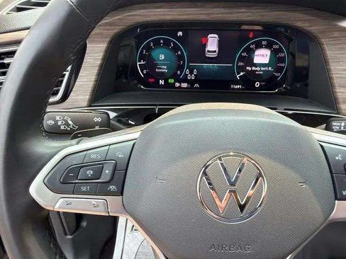 Certified 2026 Volkswagen Atlas SEL Premium R-Line AWD/4WD image 14