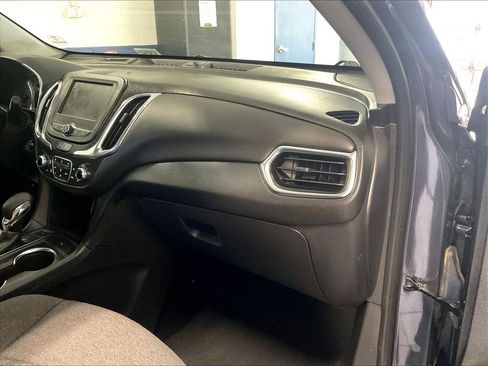 Used 2023 Chevrolet Equinox LT AWD/4WD image 13