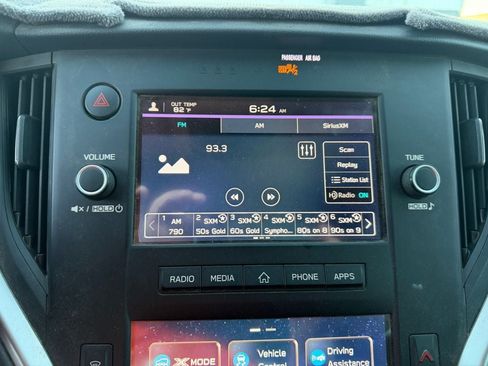 Used 2021 Subaru Outback AWD/4WD image 11