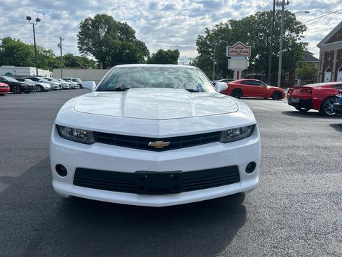 Used 2015 Chevrolet Camaro LT RWD image 2