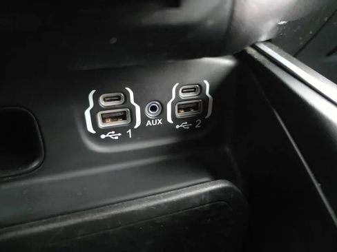 Used 2022 RAM 1500 Big Horn AWD/4WD image 29