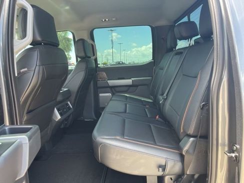 New 2025 Ford F250 Lariat w/ Chrome Package image 15