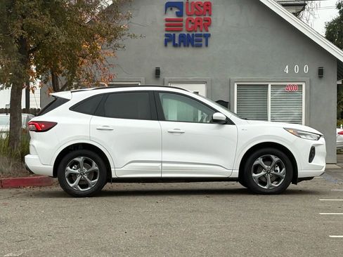 Used 2023 Ford Escape ST-Line Select image 4