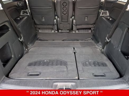 Used 2024 Honda Odyssey Sport image 32