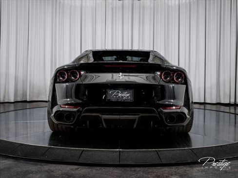 Used 2022 Ferrari 812 GTS RWD image 19