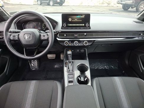 Used 2023 Honda Civic Sport image 11