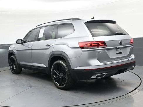 Used 2022 Volkswagen Atlas SE w/ Black Wheel Package AWD/4WD image 6