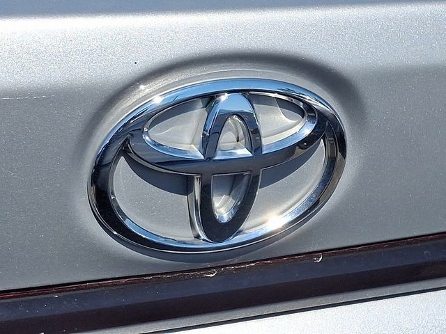 Used 2024 Toyota Corolla LE FWD image 7