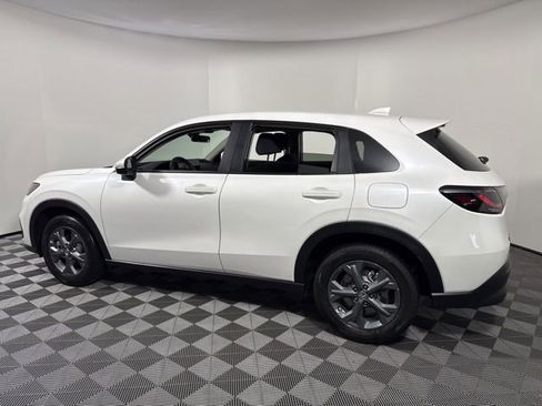 New 2026 Honda HR-V LX image 4