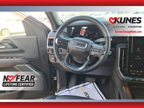 Used 2025 GMC Yukon XL Denali image 40